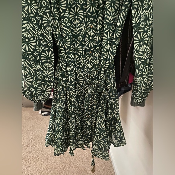Beautiful Brand New ZARA dress - Picture 4 of 10